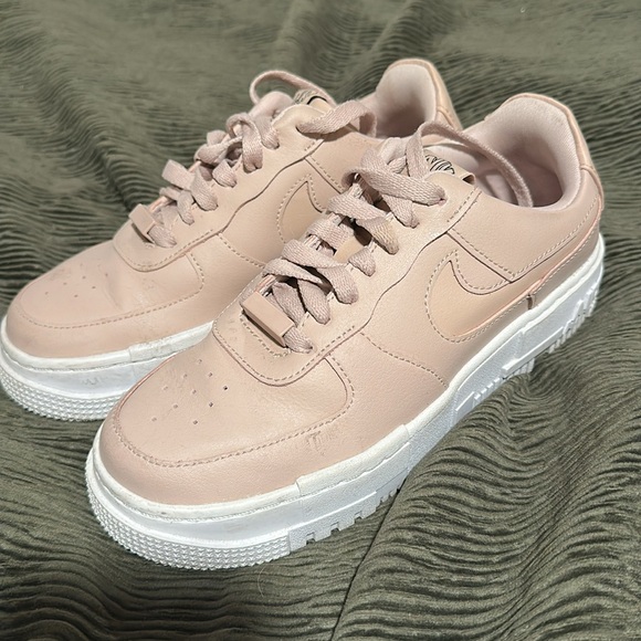 Nike air force 1s - Picture 3 of 6